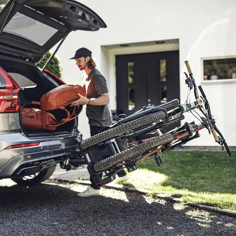 Thule EasyFold XT 2-Bike Hitch Rack – Foldable, Easy-Load Platform Carrier with Integrated Locks
