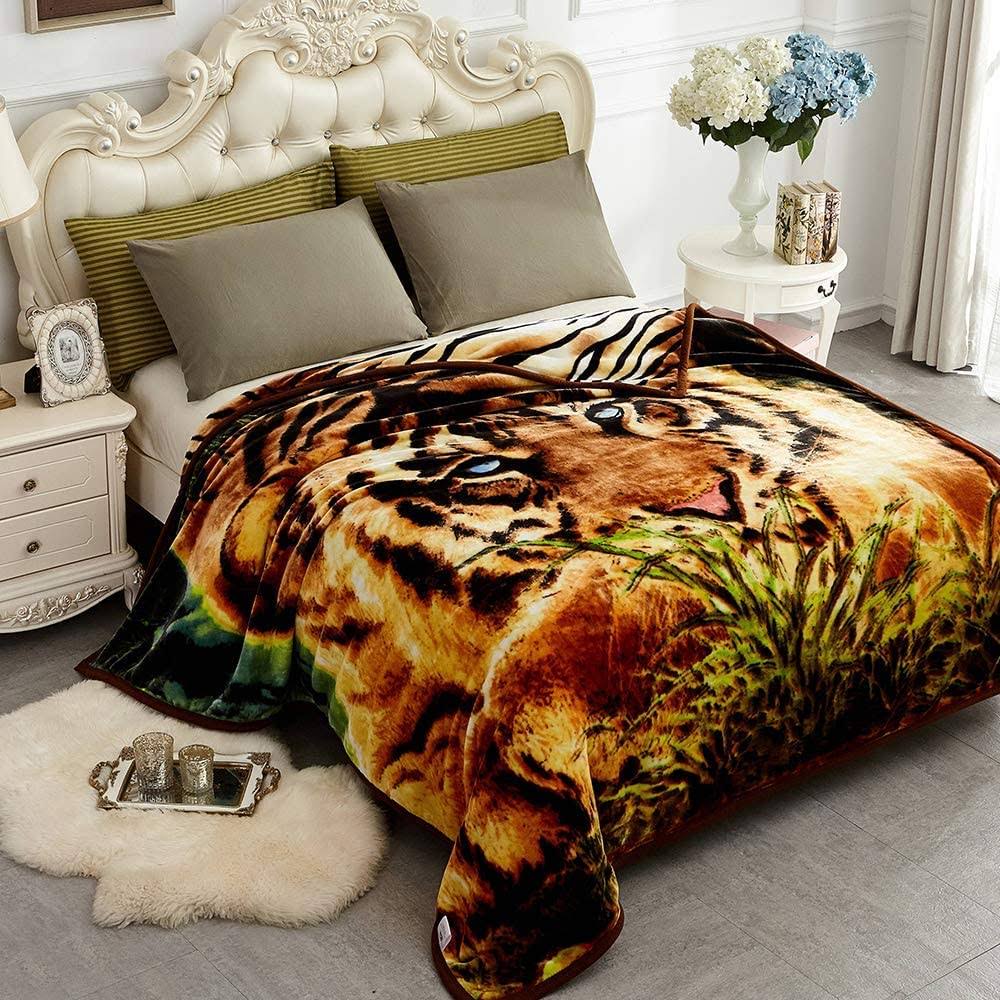 JYK Thick Korean Faux Mink Fleece Blanket 75x87 and 5 lb Mink Blanket - 2 Ply Reversible 520GSM Silky Soft Plush Warm Blanket for Autumn Winter