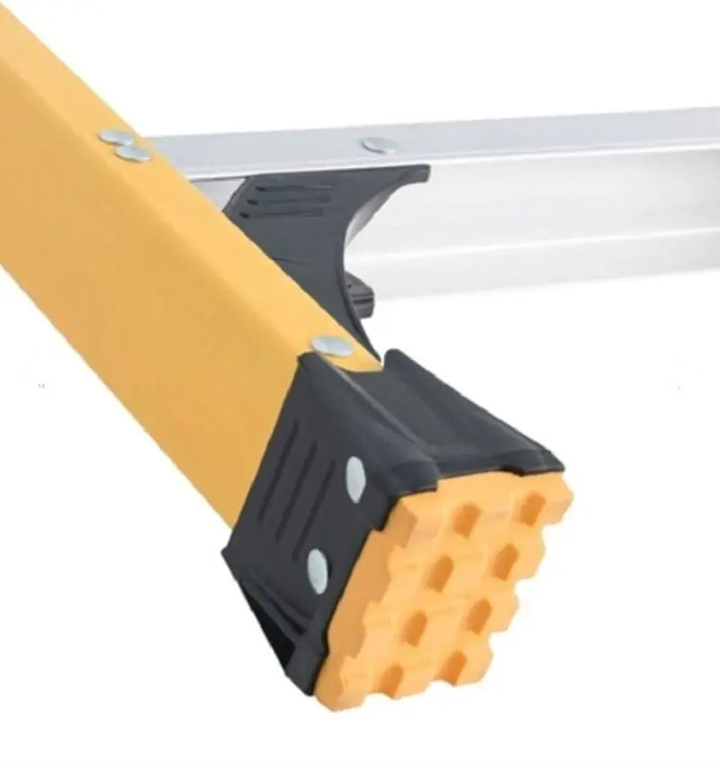 DEWALT Stepladder 500lb Rated FG 6 DXL3810-06 from DEWALT