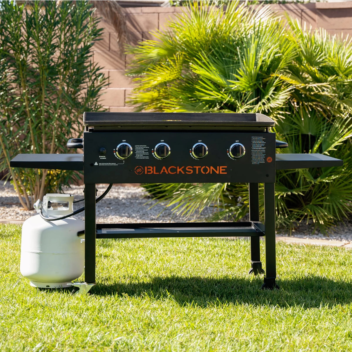 4 - Burner 36" Griddle Cooking Station with Side Shelves