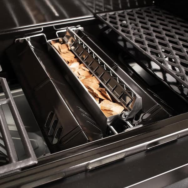 4-Burner Propane Gas Grill in Matte Black with TriVantage Multifunctional Cooking System