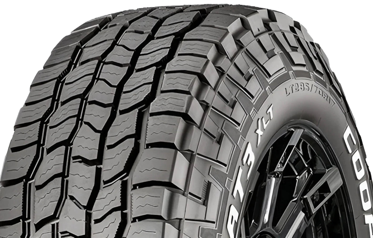 Cooper Discoverer AT3 XLT All Terrain LT275/70R18 125/122S E Light Truck Tire