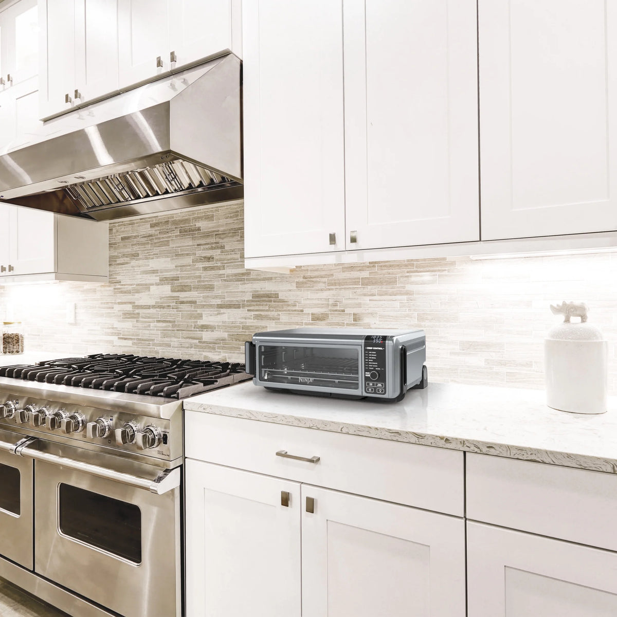 Ninja?? SP101 Foodia? 8 - in - 1 Digital Air Fry Oven, Flip - Away for Storage, Dehydrate, Keep Warm