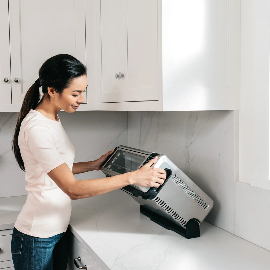 Ninja?? SP101 Foodia? 8 - in - 1 Digital Air Fry Oven, Flip - Away for Storage, Dehydrate, Keep Warm