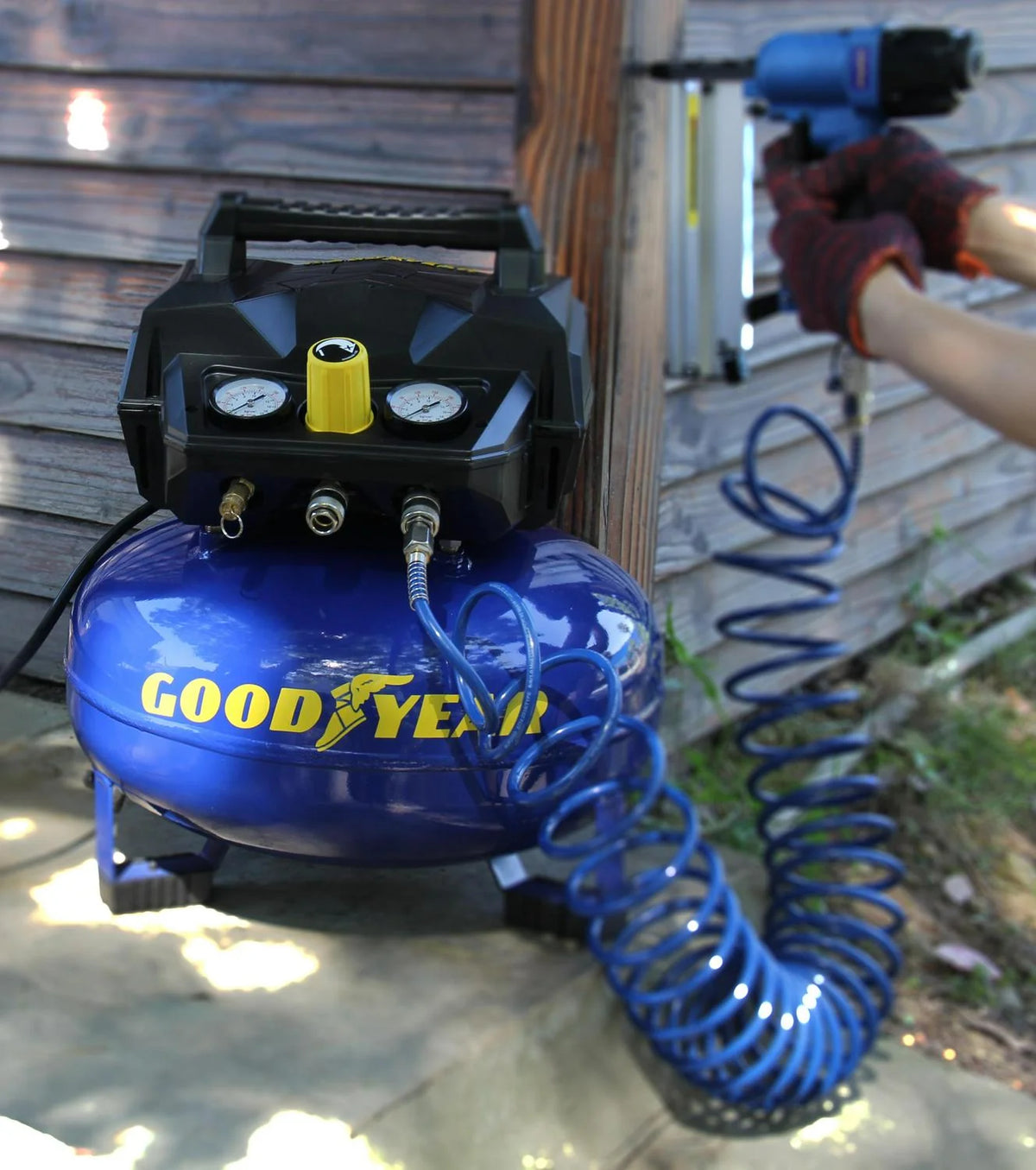 GOODYEAR 6 Gallon 175 Max Psi Portable Pancake Air Compressor . 3.0 SCFM at 90 Psi