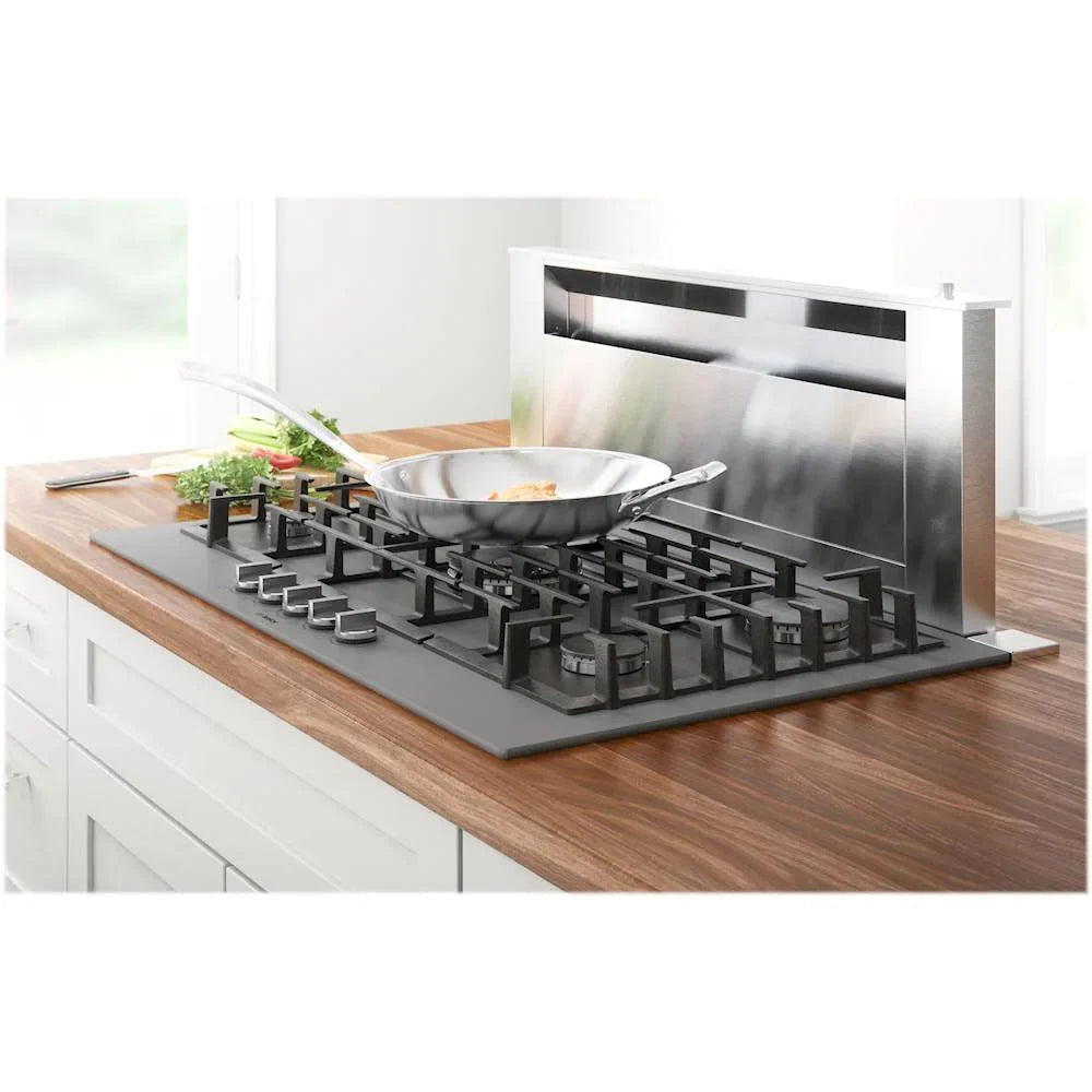 Bosch Benchmark Series 36 Built-In Gas Cooktop with 5 burners NGMP677UC